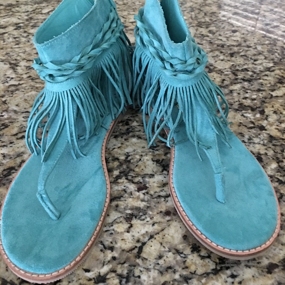 New without box! Coconuts by Matisse sandles